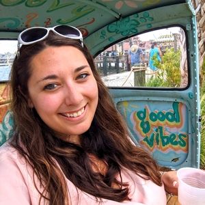 Meet your posher, Brittney